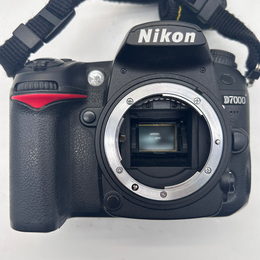 Nikon D7000 16.2MP Digital SLR DSLR Camera